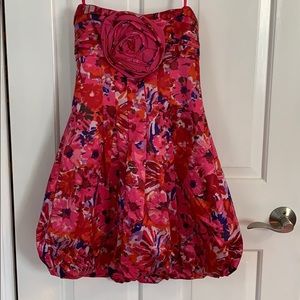 BCBG size 2 strapless bubble dress
